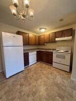 39 Dinan Dr in Gardner, MA - Building Photo