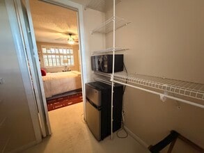 9252 SW 136th Street Cir, Unit 1 in Miami, FL - Foto de edificio - Building Photo