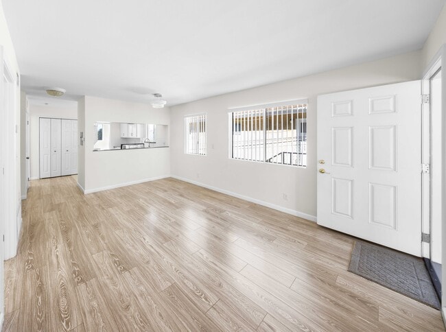 10225 Fernglen Ave in Tujunga, CA - Building Photo - Building Photo