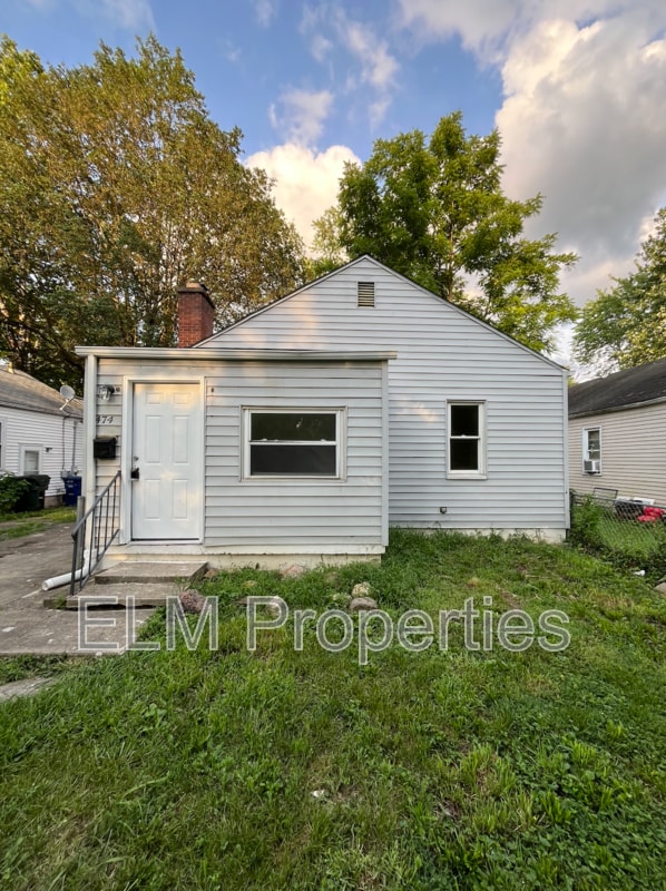 property at 474 S Weyant Ave