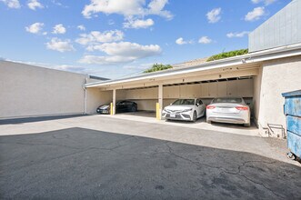 435 W. Regent St in Inglewood, CA - Foto de edificio - Building Photo