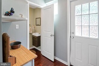 2016 Oakford St in Philadelphia, PA - Building Photo - Building Photo