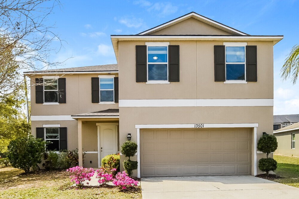 13501 Laranja St in Clermont, FL - Foto de edificio