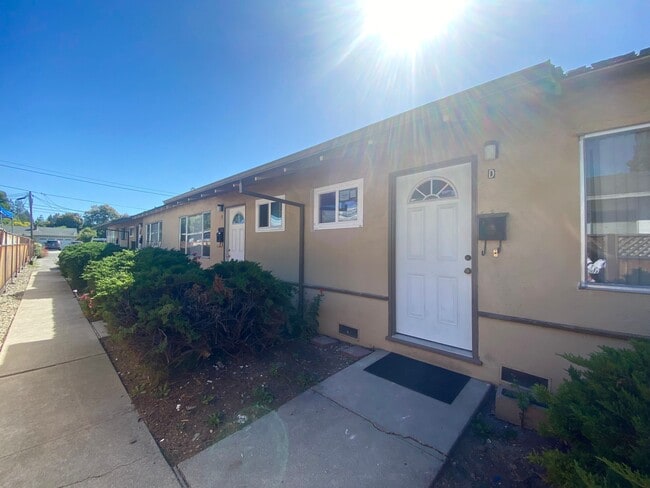 210 Murlagan Ave, Unit D