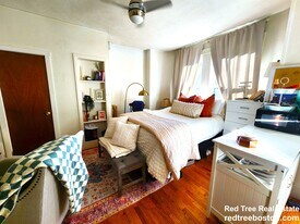 108 Myrtle St, Unit 6 in Boston, MA - Building Photo