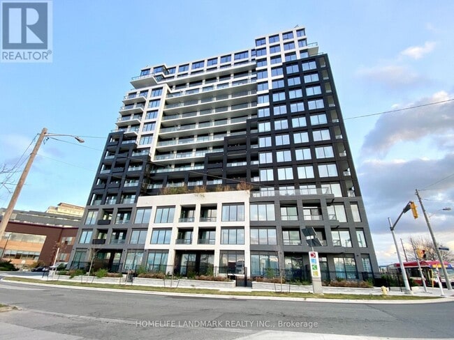 1100 Sheppard Ave W in Toronto, ON - Building Photo - Building Photo