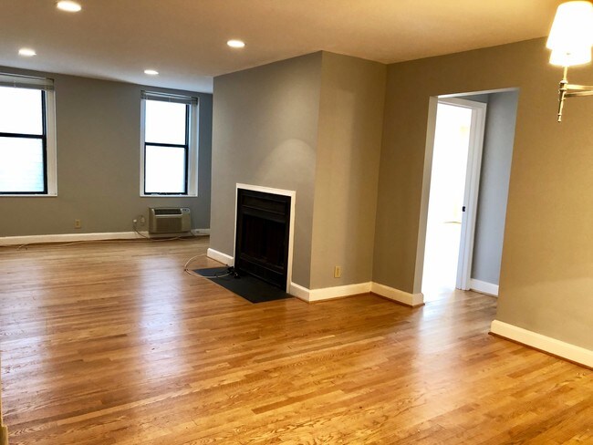 1316 New Hampshire Ave NW-Unit -#601 in Washington, DC - Foto de edificio - Building Photo