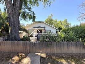 304 Coloma St in Folsom, CA - Building Photo