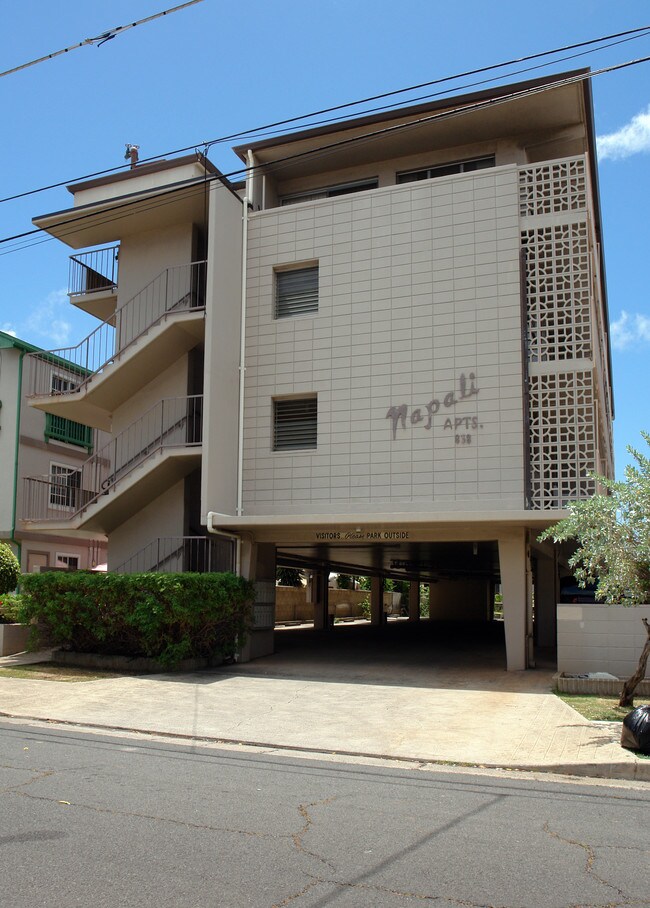 Napali Apartments in Honolulu, HI - Building Photo - Building Photo