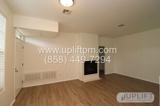 3515 Caminito El Rincon in San Diego, CA - Building Photo - Building Photo