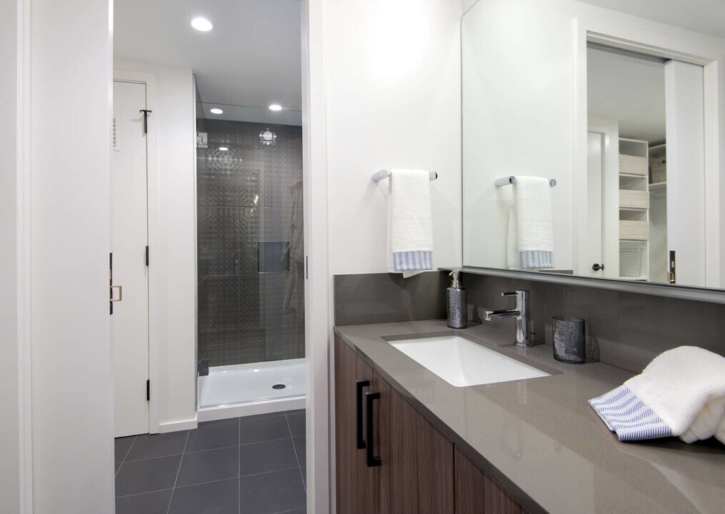 6 Dwight St in Boston, MA - Building Photo