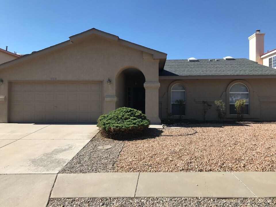 4808 Wellsburg Ave NW in Albuquerque, NM - Building Photo