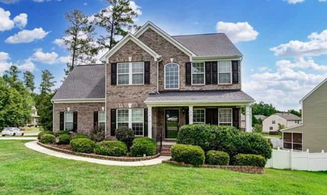 4818 Summerside Dr in Clover, SC - Building Photo - Building Photo