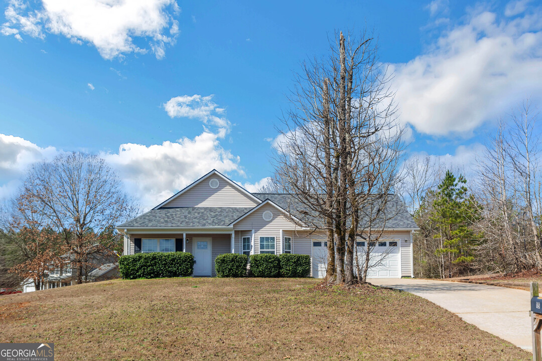 15 Apple Orchard Ln in Covington, GA - Foto de edificio