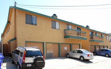 4544-4552 Hamilton St in San Diego, CA - Building Photo - Building Photo