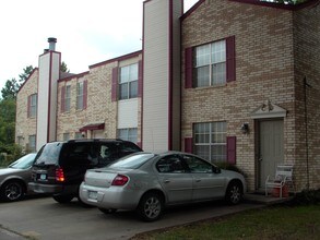 Country Bend in Duncanville, TX - Building Photo - Building Photo