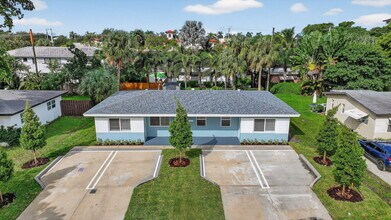 1851 NE 25th Ave in Pompano Beach, FL - Building Photo - Building Photo