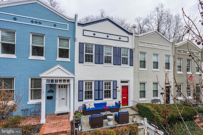 2009 37th St NW in Washington, DC - Building Photo - Building Photo