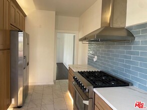 456 S Wilton Pl in Los Angeles, CA - Building Photo - Building Photo