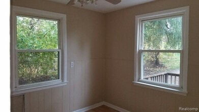 5124 Hatchery Rd in Waterford Township, MI - Building Photo - Building Photo