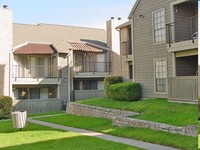 Towering Oaks in San Antonio, TX - Foto de edificio - Building Photo