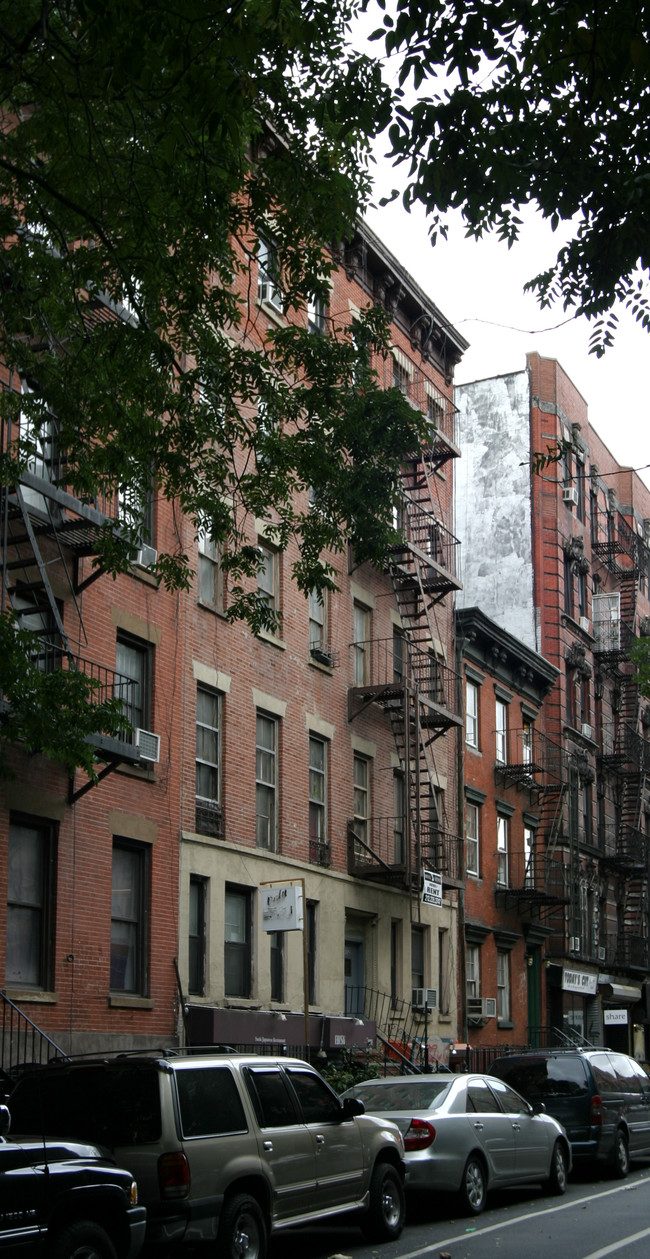 412-414 E Ninth St in New York, NY - Foto de edificio - Building Photo