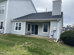 2211 Waters Edge Dr in Toms River, NJ - Building Photo - Building Photo