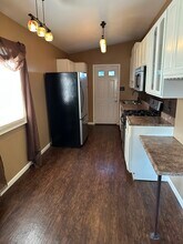 559 Fairview St in Westville, IN - Foto de edificio - Building Photo