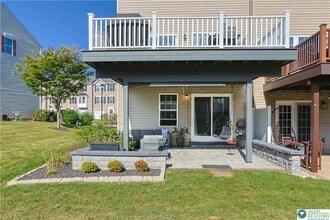 9 Red Rose Ln in Easton, PA - Building Photo - Building Photo