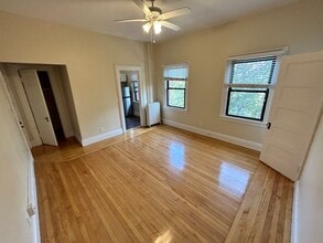 1482 Beacon St, Unit 69 in Brookline, MA - Building Photo - Building Photo