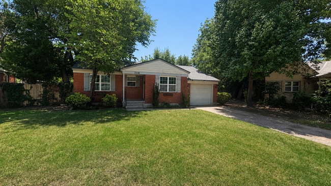property at 3506 Garden Pl