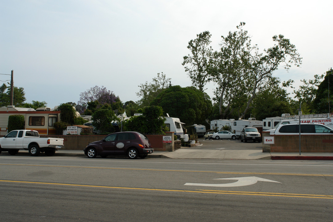 2717 De La Vina St in Santa Barbara, CA - Building Photo