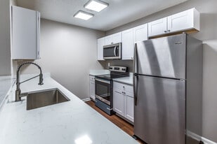 The Trace at 161 in Walls, MS - Building Photo