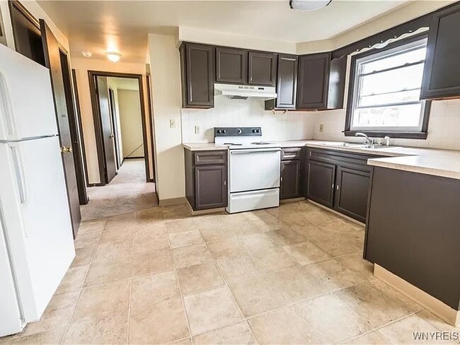 335 Sundridge Dr in Buffalo, NY - Building Photo - Building Photo