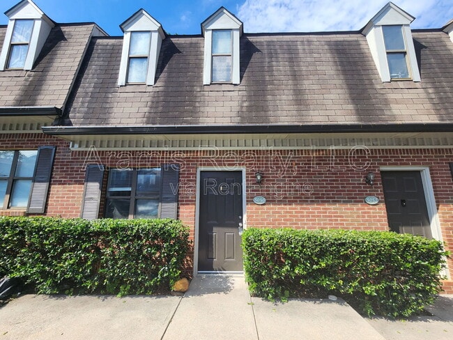 property at 5050 Top Cat Ct