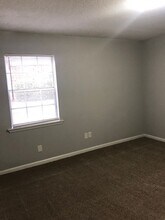 113-115 Rainbow Ct in Cary, NC - Building Photo - Building Photo