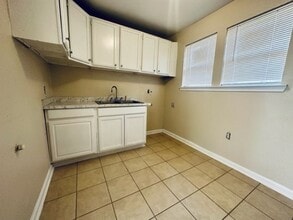 6167 Matthews St in Baton Rouge, LA - Building Photo - Building Photo