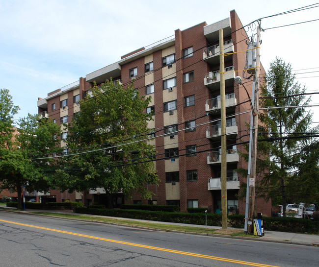 Chester Mill Apartments in Port Chester, NY - Foto de edificio - Building Photo