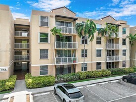 649 E Sheridan St in Dania Beach, FL - Building Photo