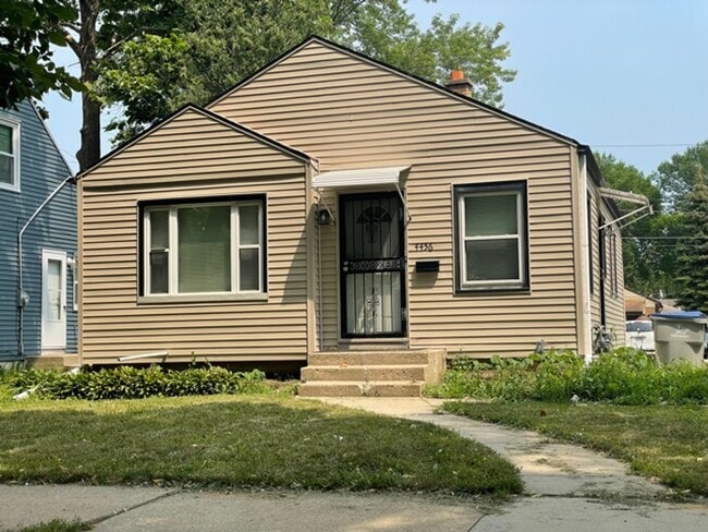 property at 4456 N 45th St
