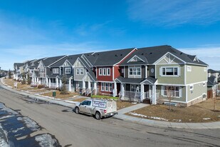 123 Baysprings Terr SW in Airdrie, AB - Building Photo