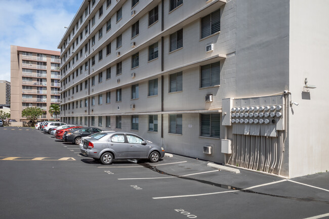 Aoao Ilima West in Honolulu, HI - Building Photo - Building Photo