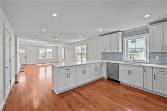 59 De Pinedo St in Providence, RI - Building Photo - Building Photo