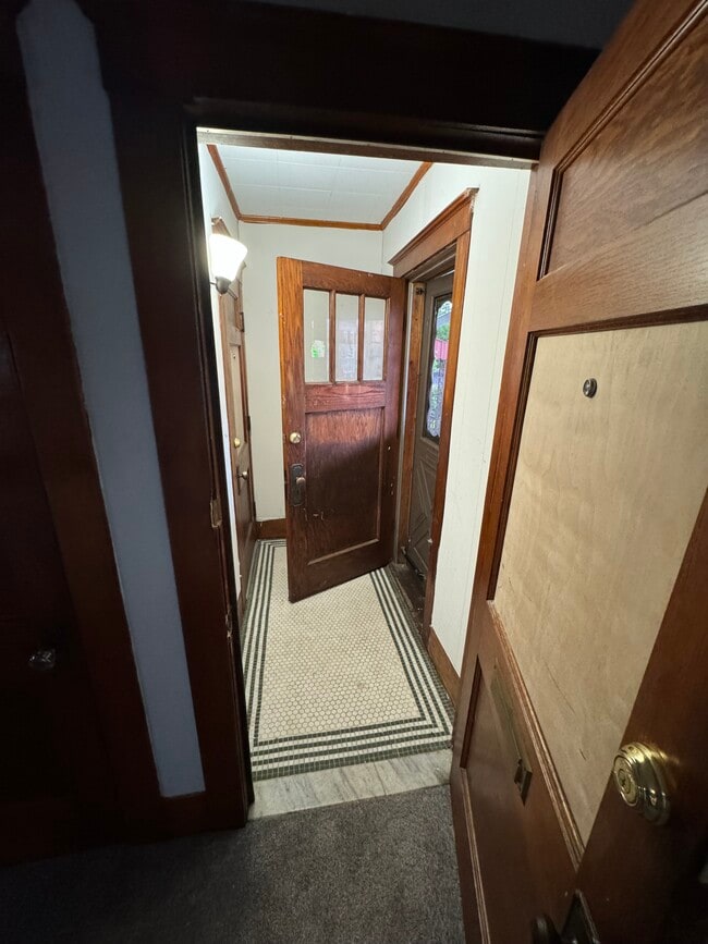 238 Crestwood Ave, Unit Lower in Buffalo, NY - Foto de edificio - Building Photo