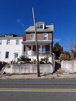121 S Keim St in Pottstown, PA - Building Photo
