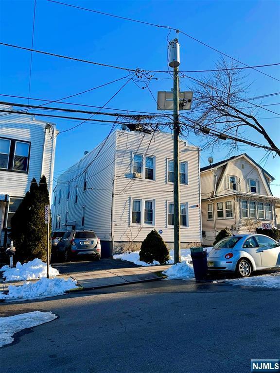 property at 122-124-124 Buffalo Ave