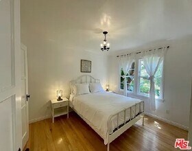 953 19th St in Santa Monica, CA - Building Photo - Building Photo