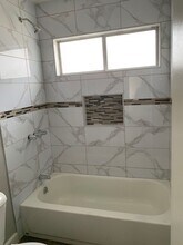 4015 W Adams Blvd in Los Angeles, CA - Building Photo - Building Photo
