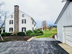 105 S Windy Mansion Rd in Reinholds, PA - Building Photo - Building Photo
