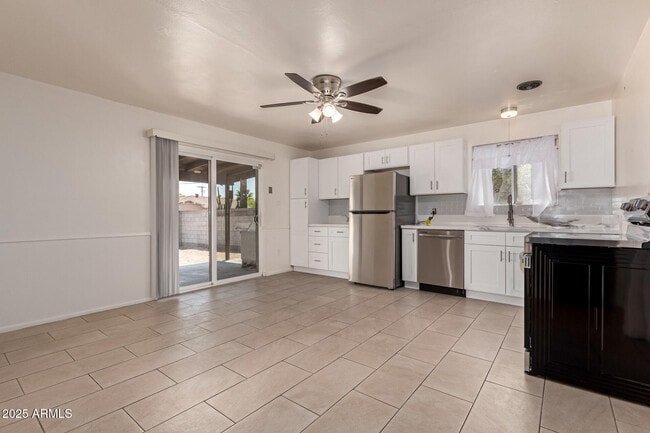 1407 E El Camino Dr in Phoenix, AZ - Building Photo - Building Photo